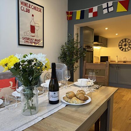 Driftwood House - Luxury Dog-Friendly Townhouse In Cowes, Steps From Marina Villa Cowes  Dış mekan fotoğraf