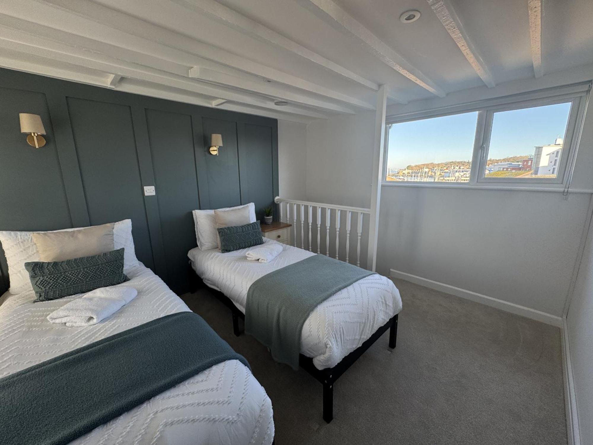 Driftwood House - Luxury Dog-Friendly Townhouse In Cowes, Steps From Marina Villa Cowes  Dış mekan fotoğraf